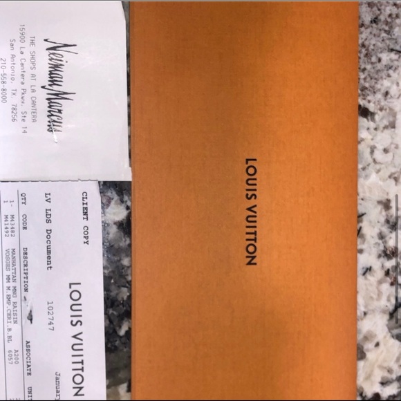 Louis Vuitton Vosges Red - Picture 6 of 6